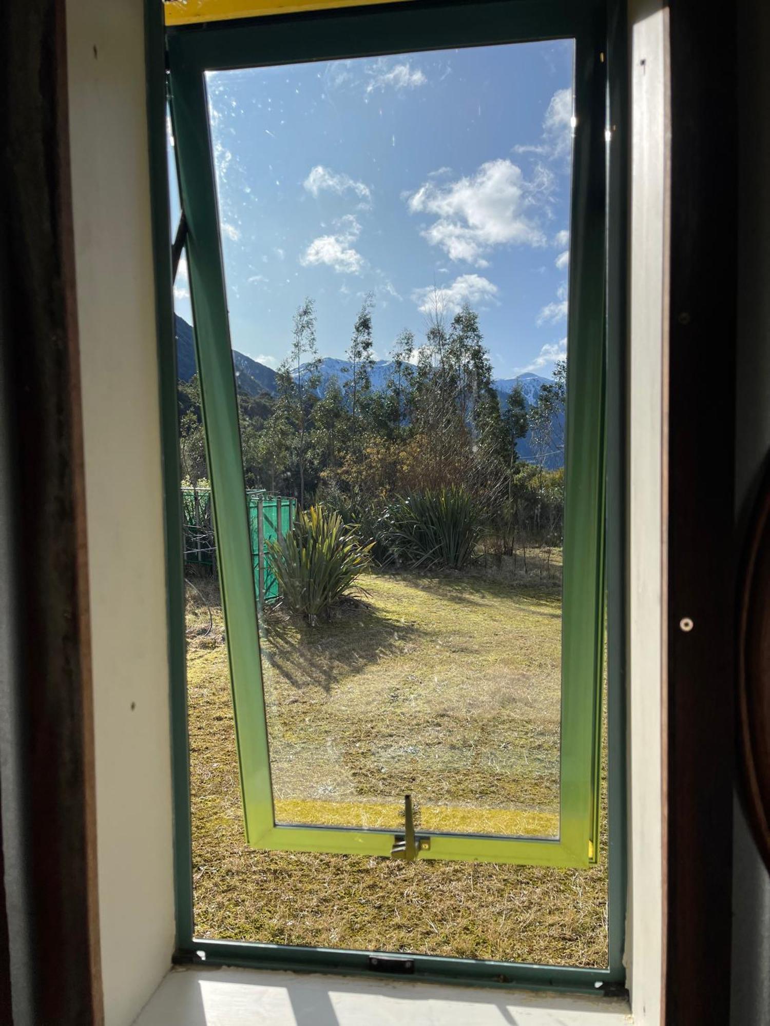 Basic, Super 'Cosy' Cabin In The Middle Of National Park And Mountains Διαμέρισμα Otira Εξωτερικό φωτογραφία